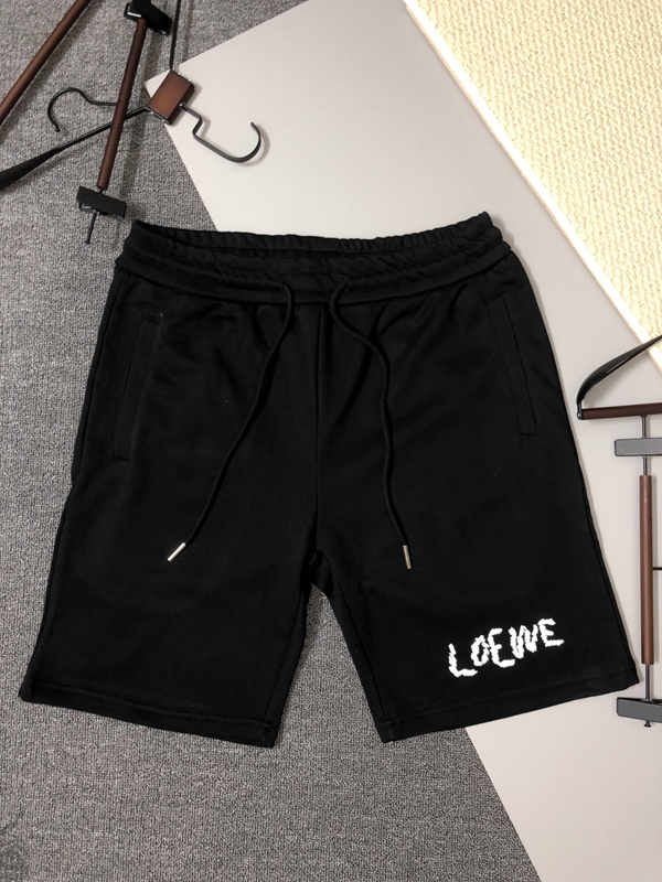 ブランドハーフパンツ正面デザイン